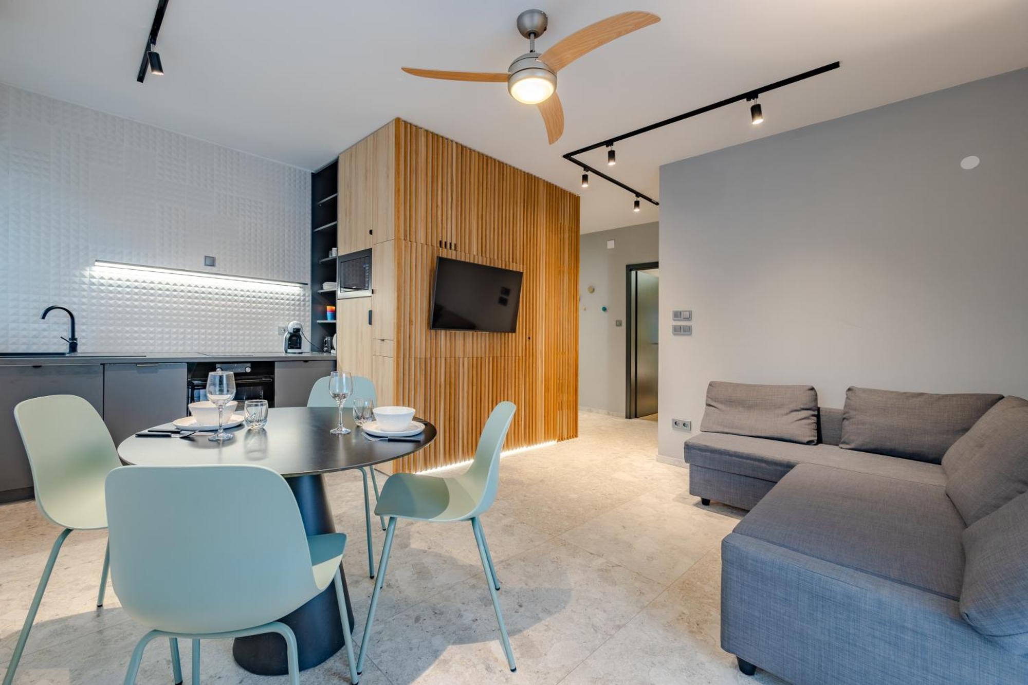 Vitorlas Wellness Apartman Siofok By Bltn Buitenkant foto