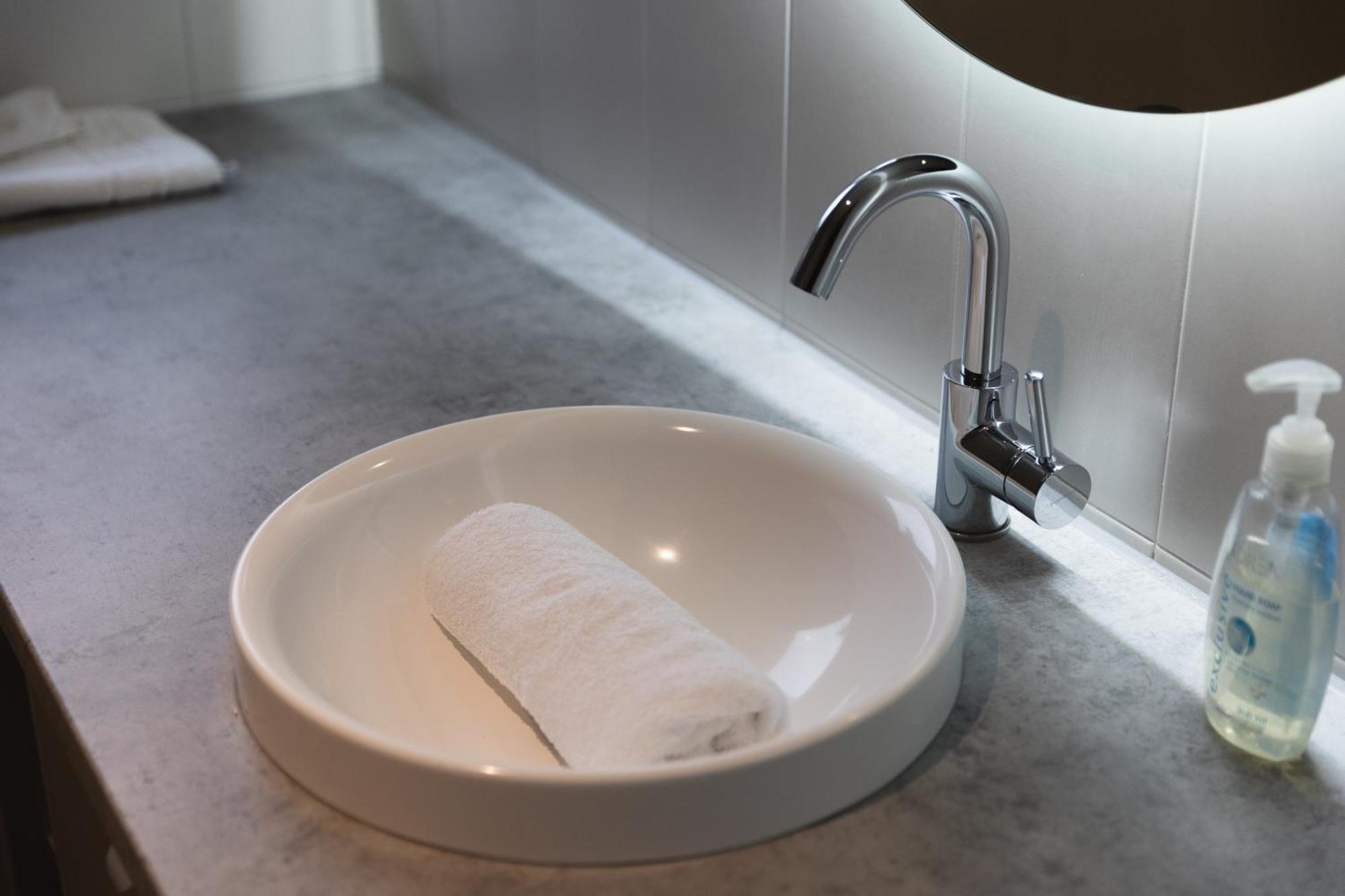 Vitorlas Wellness Apartman Siofok By Bltn Buitenkant foto